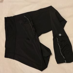 Lululemon size 6 leggings